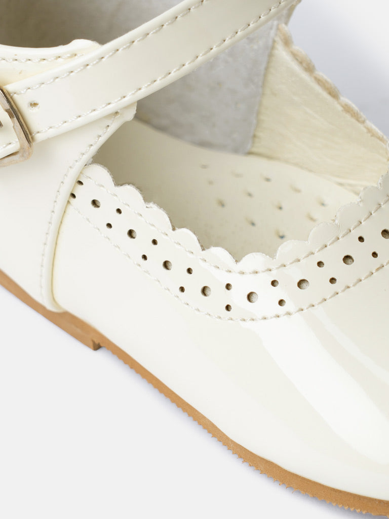 Baby Girl M&B Shoes with Back Bow - Cream