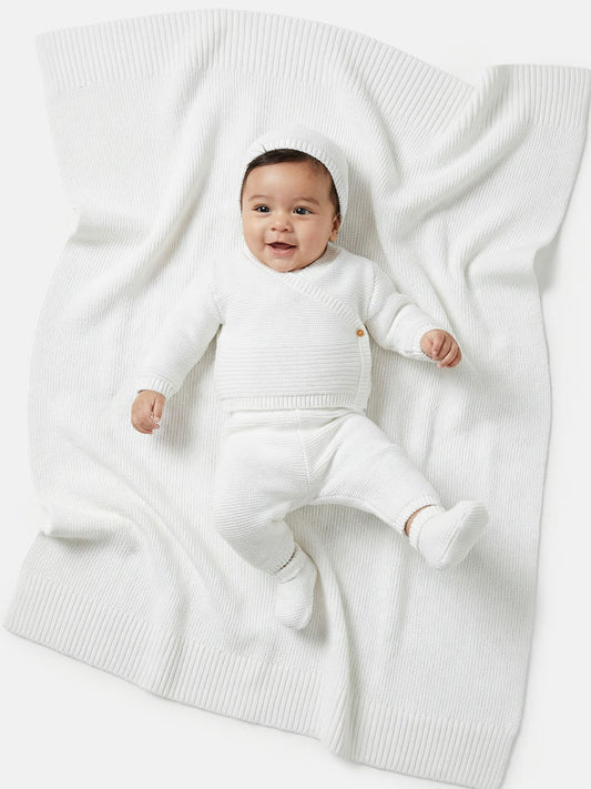 Baby 4-Piece Knitted Set + Blanket for Embroidery - White